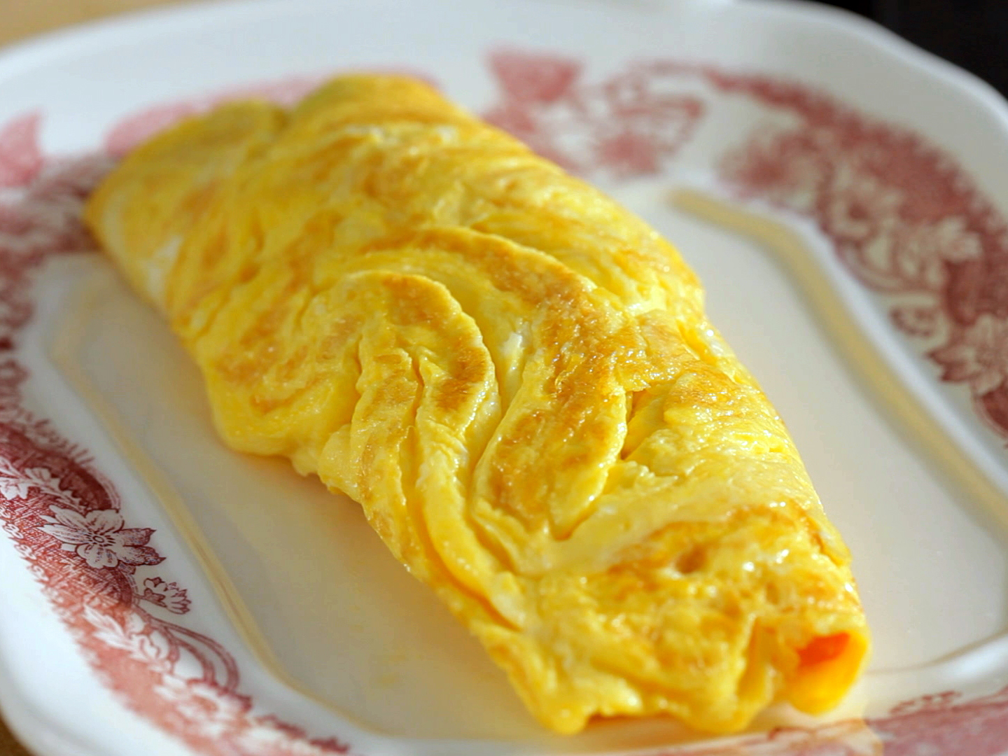 Cornstarch-and-water-to-make-fluffy-egg-omelettes