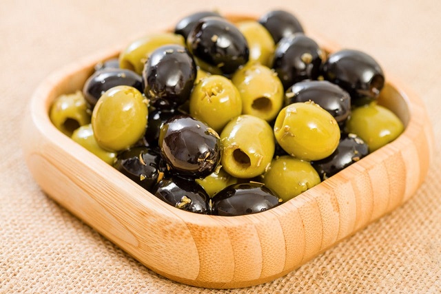 Black-olives-benefits
