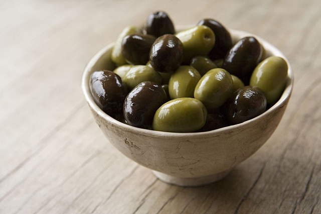 different-types-of-olives