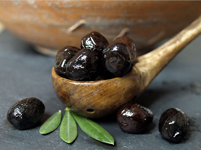 Black-olives-benefits