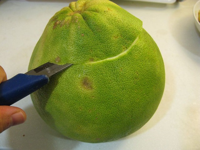 how-to-eat-pomelo